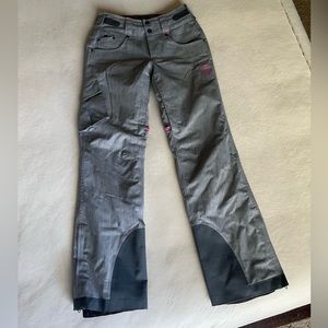 Mountain Hardwear Snowboard Pants